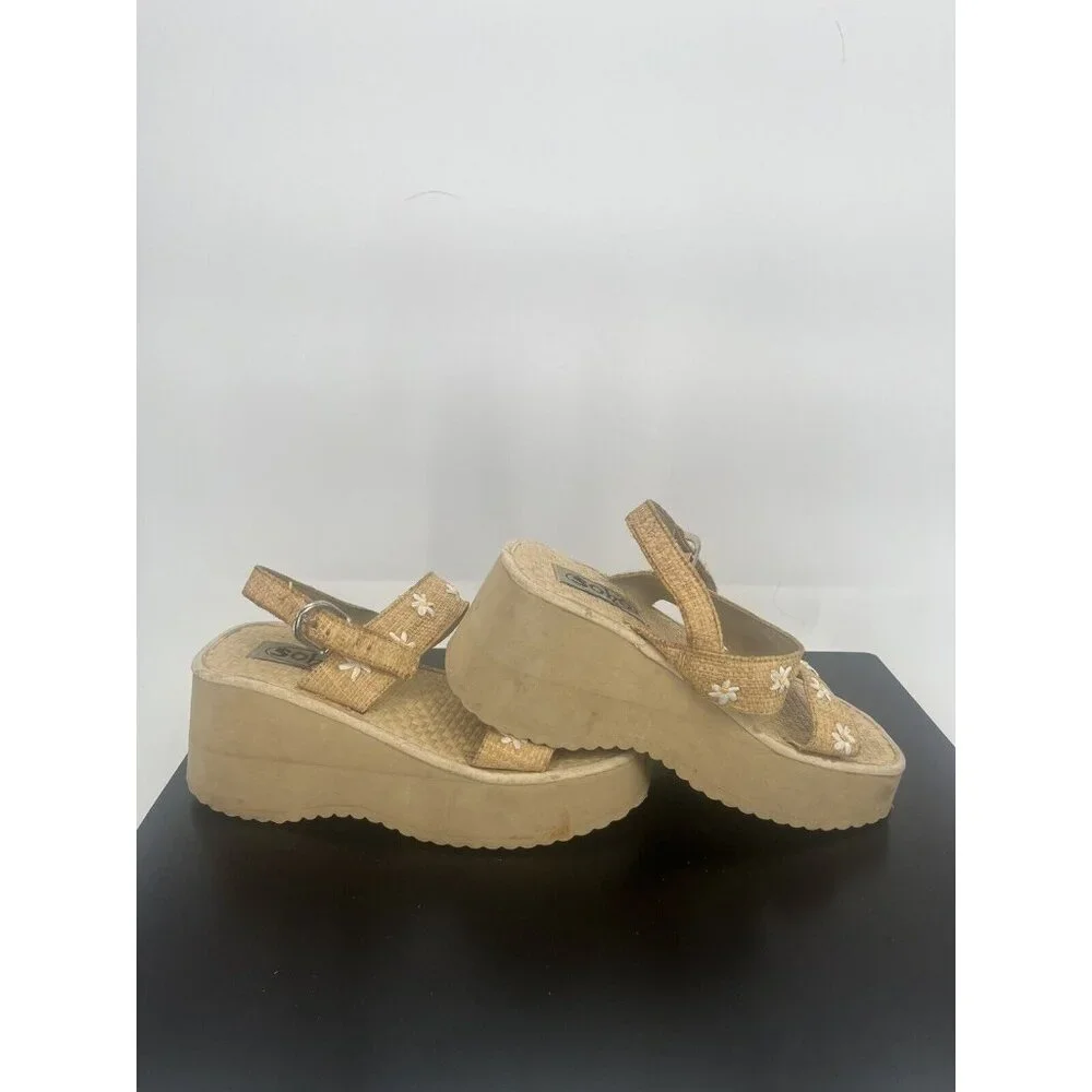 Vintage Y2K Soho Sandals Woven Daisy Floral Wedge‎ No Size *Some Peeling*